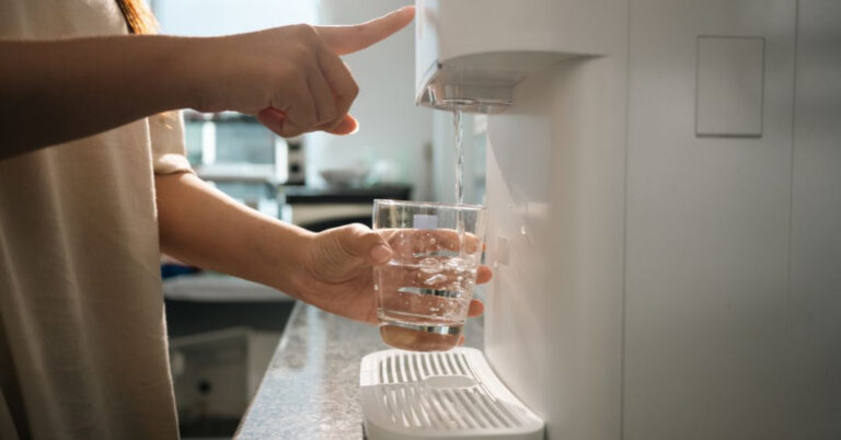 Conserto de Purificador de Água na São Paulo | Assistência Perto de Mim agua sem controle de temperatura